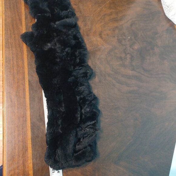 Real Rabbit Scarf - 48 inches long approximately (4932 - Picture 2 of 3